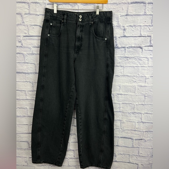 Free People distressed jeans - Picture 3 of 10